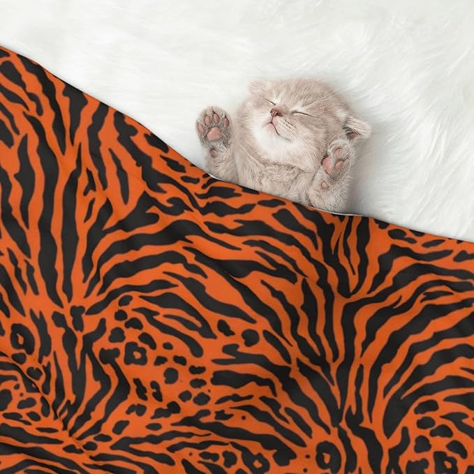 Double Sided Plush Pet Blanket for Small Large Animals, 3D Realistic Cheetah Leopard Print, Reversible Throw with Dimpled Dot Side and Flat Side for Kennels Living Rooms