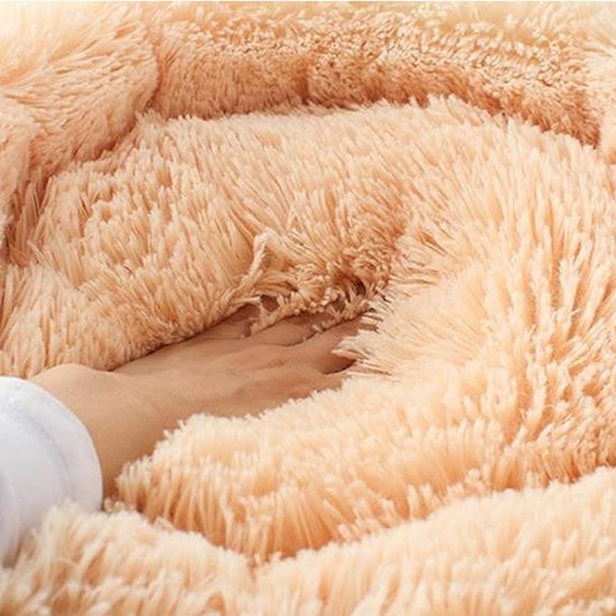 huraty Plush Dog Bed Pet Calming Fur Bed, Fluffy Donut Round Cat Beds, Anti-Slip & Anti-Anxiety, 16 Inch for Puppy and Kitties, Gold, XS