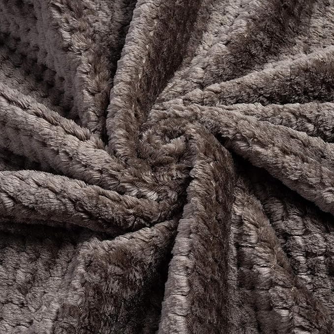 Pet Blanket Warm Soft Dog Blankets Washable Cat Throw Blankets Sofa Bed Couch Furniture Protector Cover for Small Medium Large Dogs Cats, Khaki, 39" x 47"