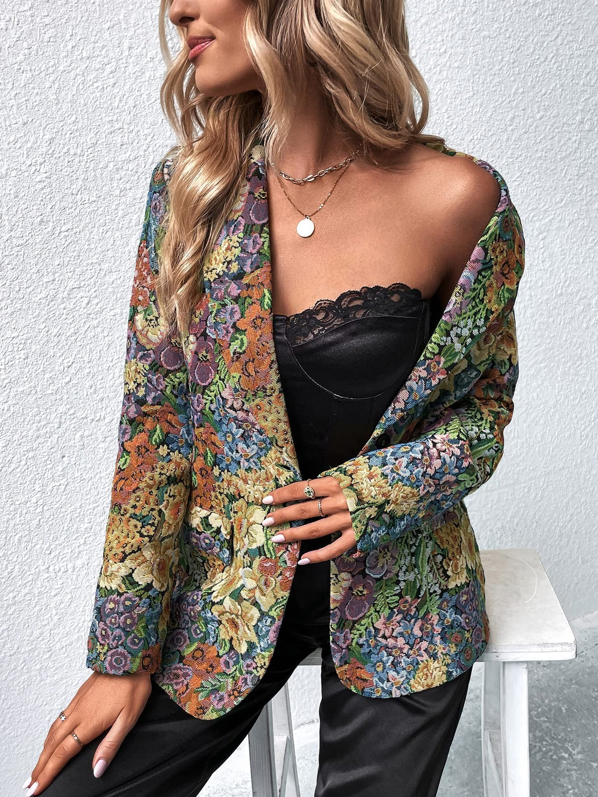 WDIRARA Women's Floral Print Lapel Neck Single Button Lightweight Jacket Blazer with Pocket Multicolor XS