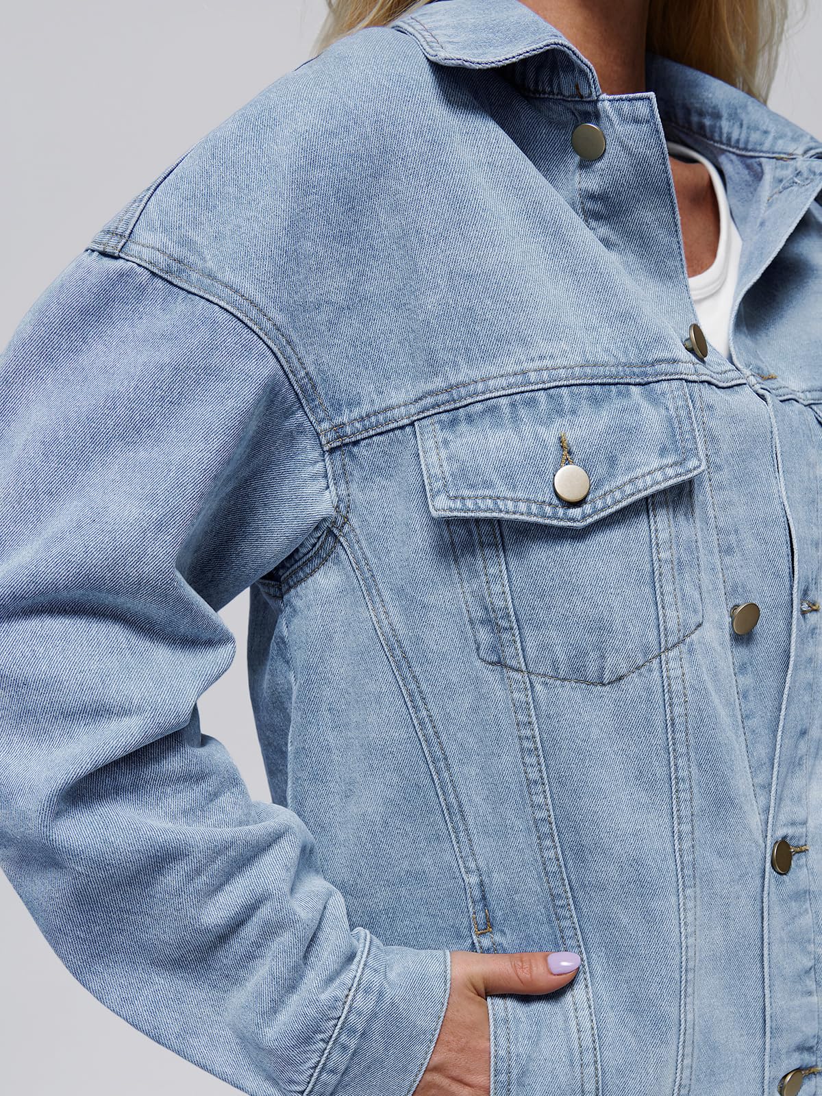 AUTOMET Women's Button Down Oversized Jeans Jacket with Pockets